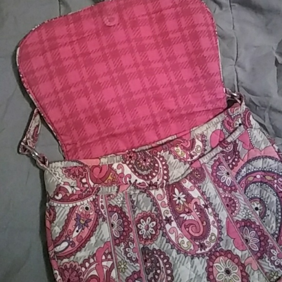 Vera Bradley Crossbody - Picture 3 of 4